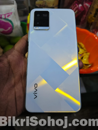 Vivo y21